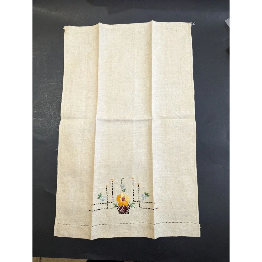 Vintage Hand‎ Embroidered Floral Basket Linen Hand Towels Set of 2 Natural Tan